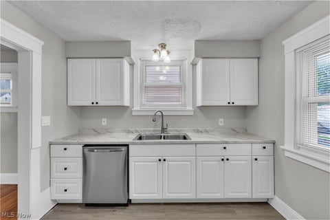 Tiny photo for 20014 Mountville Drive, Maple Heights, OH 44137 (MLS # 5253032)