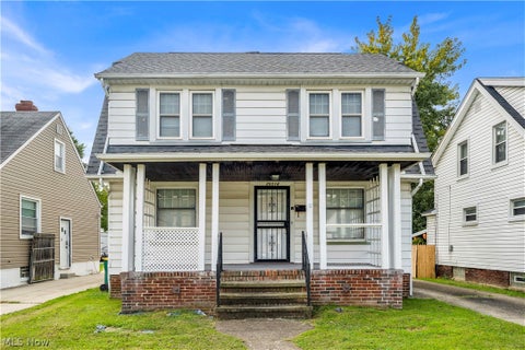 Photo of 20014 Mountville Drive, Maple Heights, OH 44137 (MLS # 5253032)
