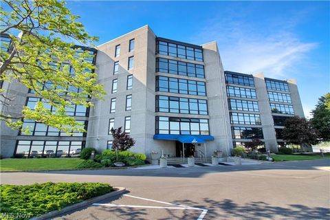 711 W Lakeshore Drive Port Clinton OH 43452