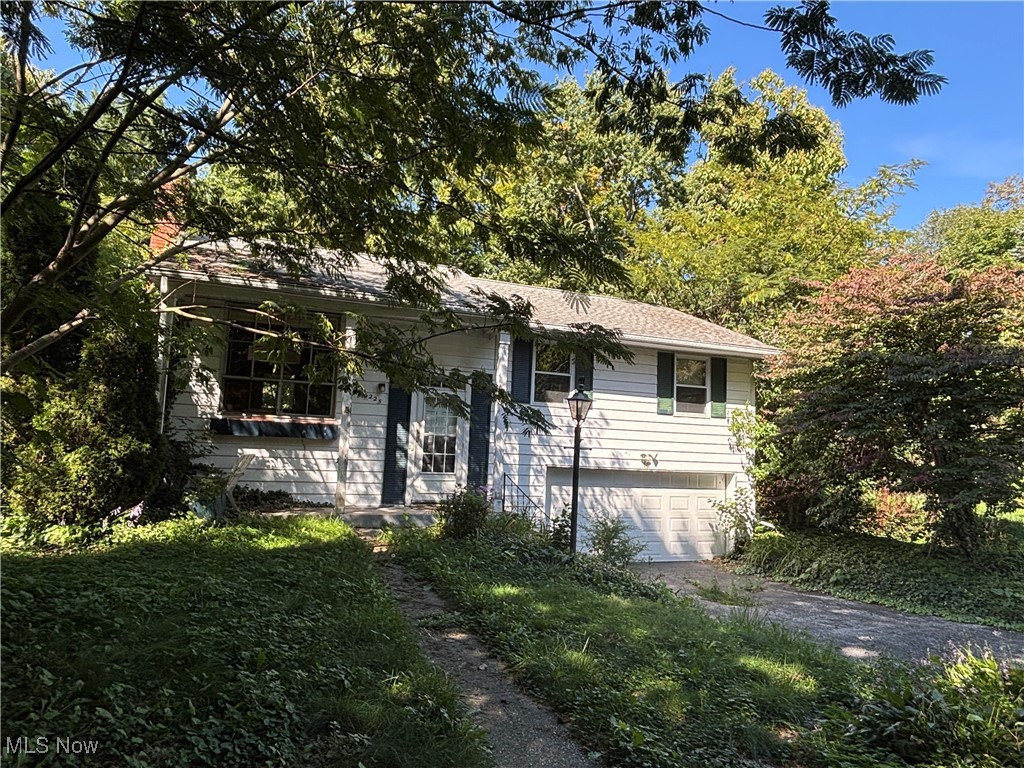 Investor’s Dream with Unlimited Potential! Featuring updated electrical and plumbing in 2025, this property sits on a spacious, usable lot within a well-established neighborhood. With endless opportunities to add value and make it your own, this is the perfect project for savvy investors or buyers looking to maximize potential.