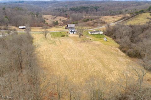 Tiny photo for 29500 Houston Road, Little Hocking, OH 45742 (MLS # 5179627)