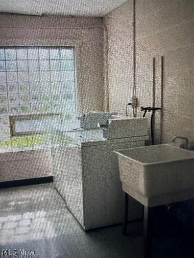 Royal Park Condo Ph I - Residential