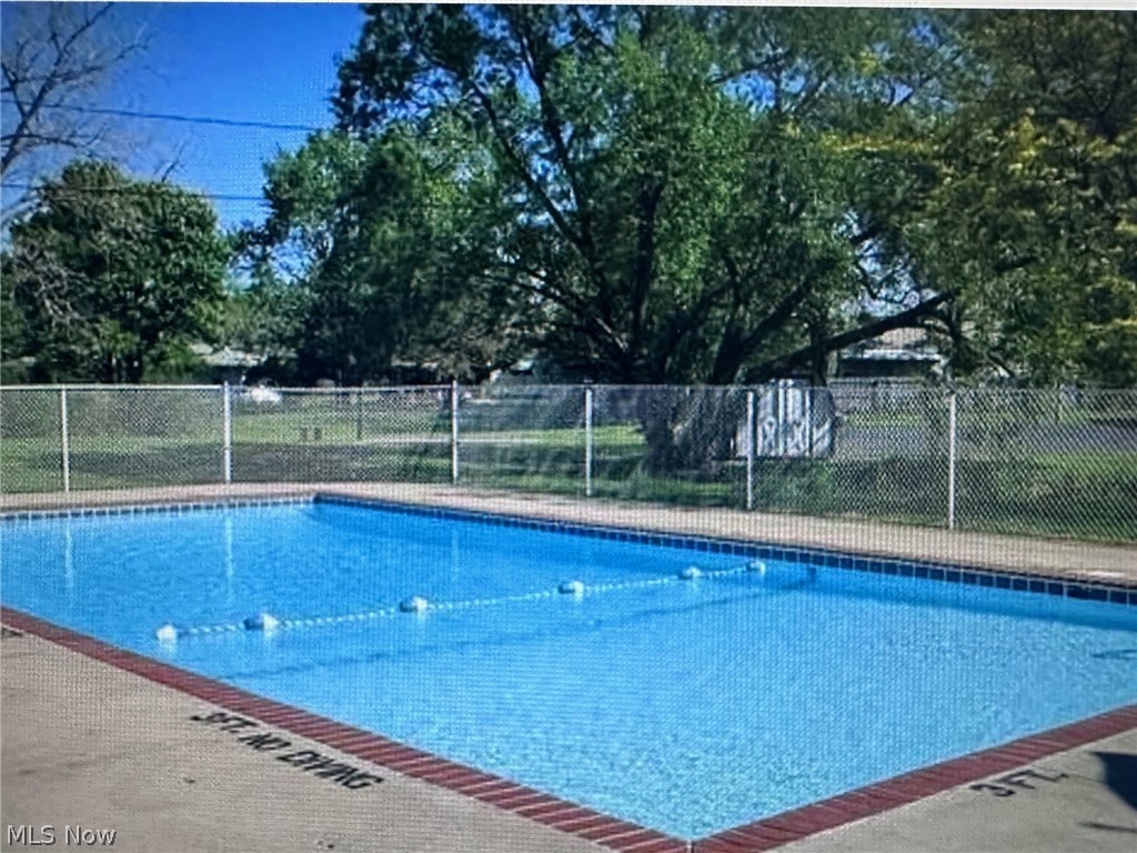 Royal Park Condo Ph I - Residential