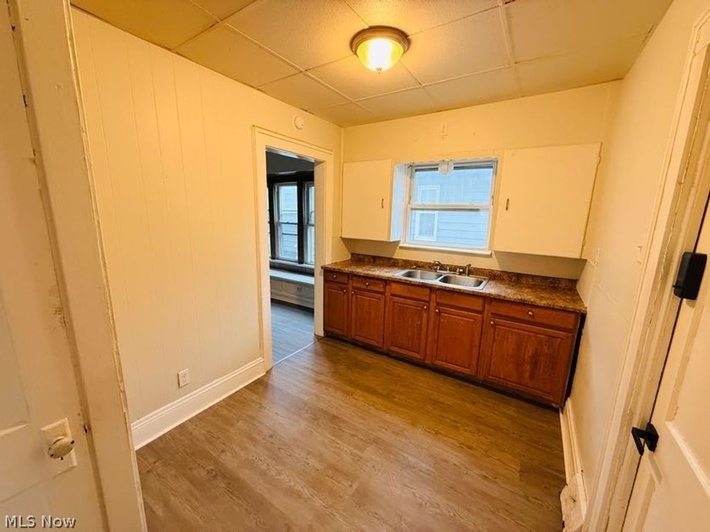 Photo of 9302 Rosewood Avenue, Cleveland Heights, OH 44105 (MLS # 5212394)