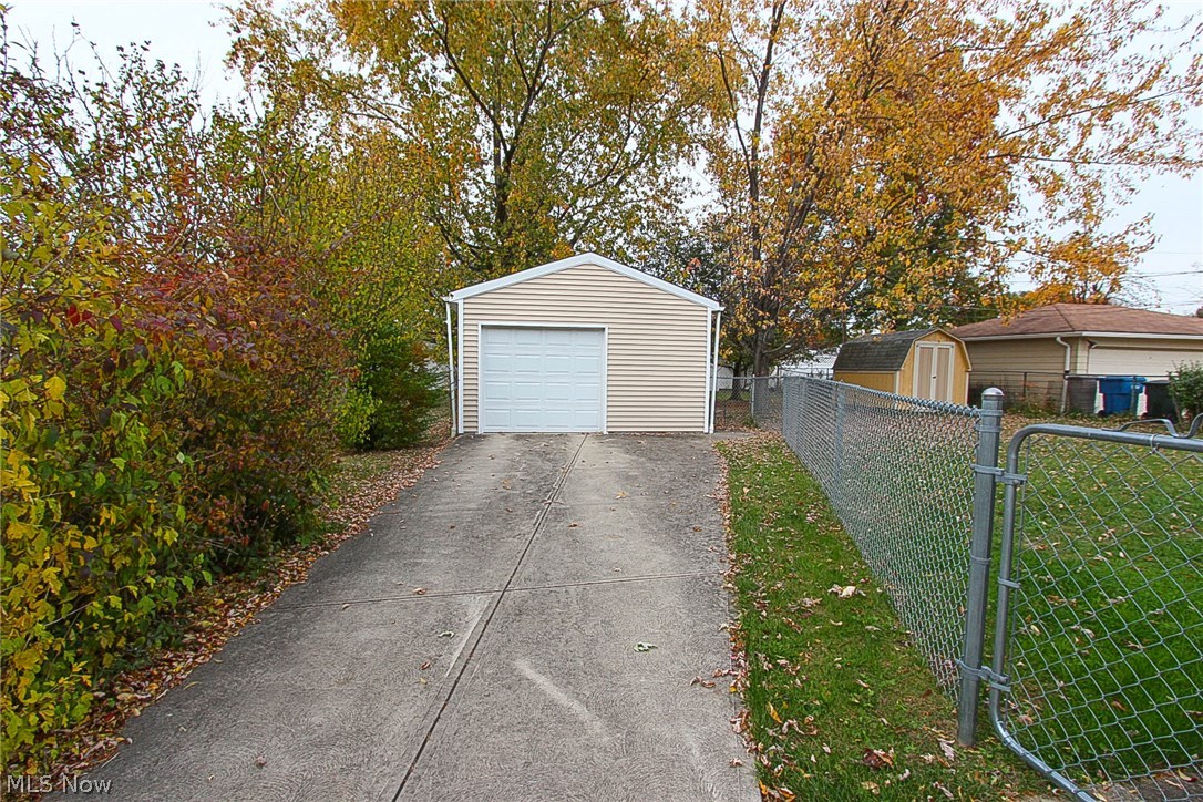 Yorklands 04/D Moskowitz & - Residential