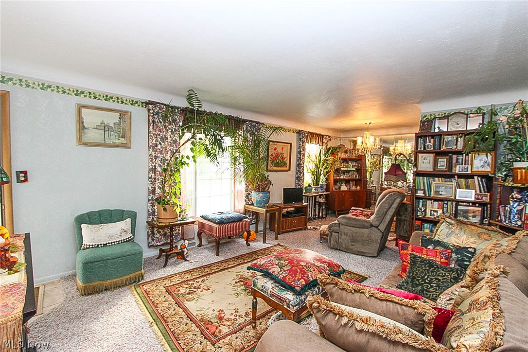 Yorklands 04/D Moskowitz & - Residential