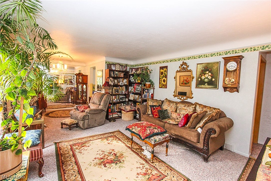 Yorklands 04/D Moskowitz & - Residential