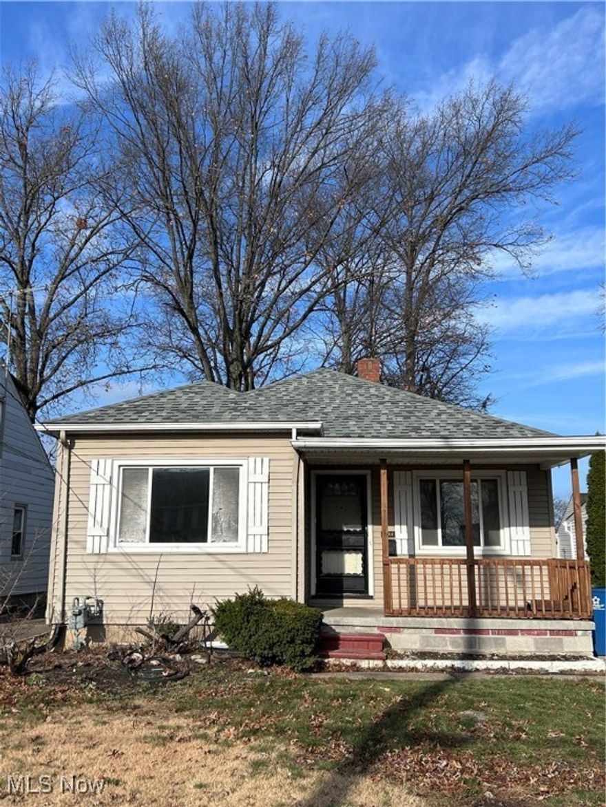 This is a charming single story home in a quiet and well maintained neighborhood. The roof has been recently
replaced (18mos ago) along with new carpet, new lighting fixtures, new refrigerator and the house has been recently
painted. There is a large basement and a detached garage with off street parking. There is a large wooded backyard
and the house is located within walking distance of the local middle school. This is a perfect home for a first time home
buyer or a young and/or growing family.