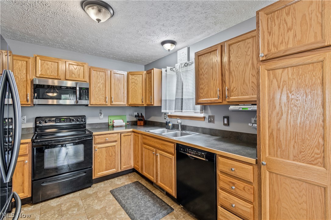 Lakes/Brittany Pointe - Residential