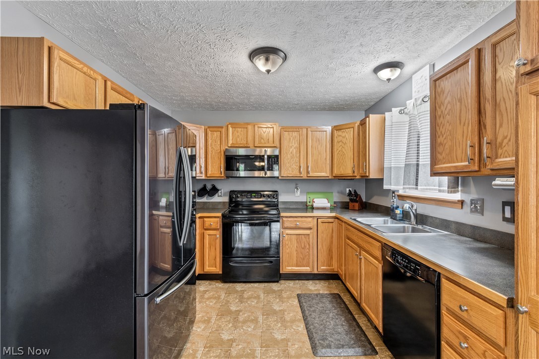 Lakes/Brittany Pointe - Residential