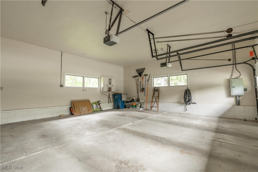 3270 Carper Avenue, Akron, Ohio image 7