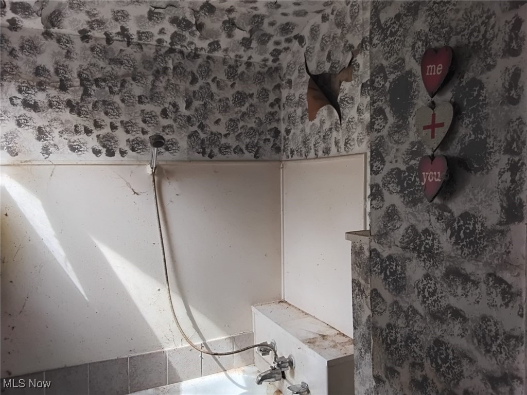 North Ave Allotment - Residential Income