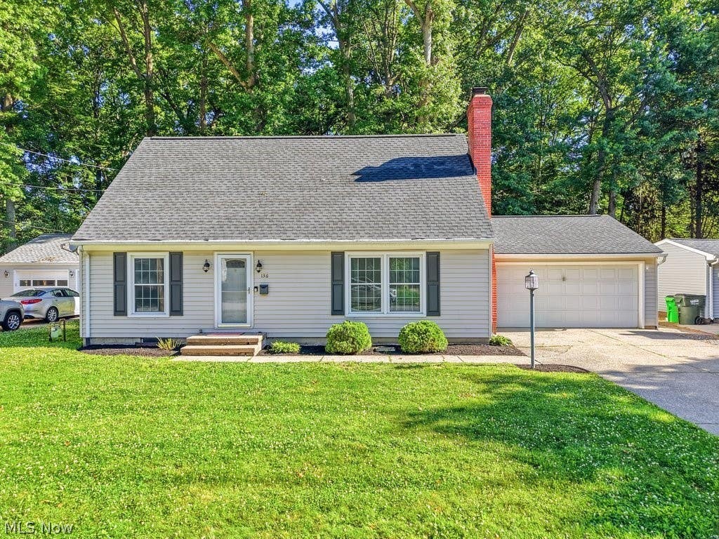 Photo of 136 Pinehurst Road, Munroe Falls, OH 44262 (MLS # 5200177)