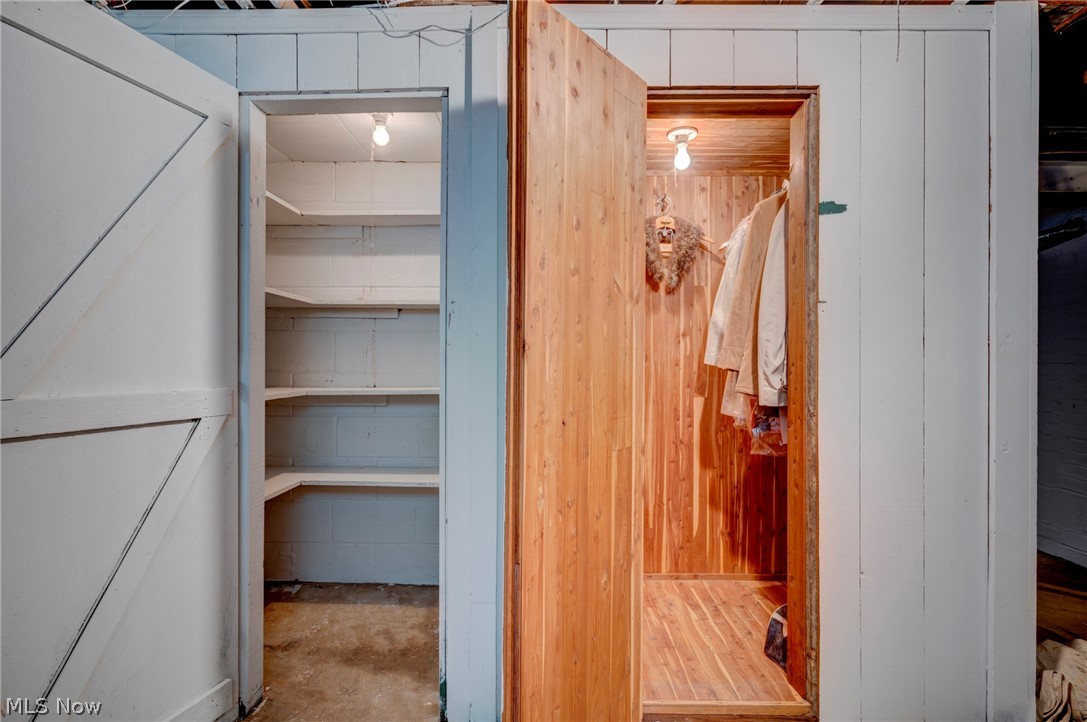 West Hedgewood Drive - Residential