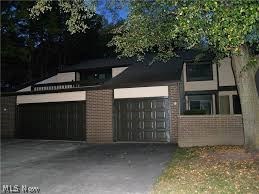 Richmond Place Condo Ph 06 - Residential
