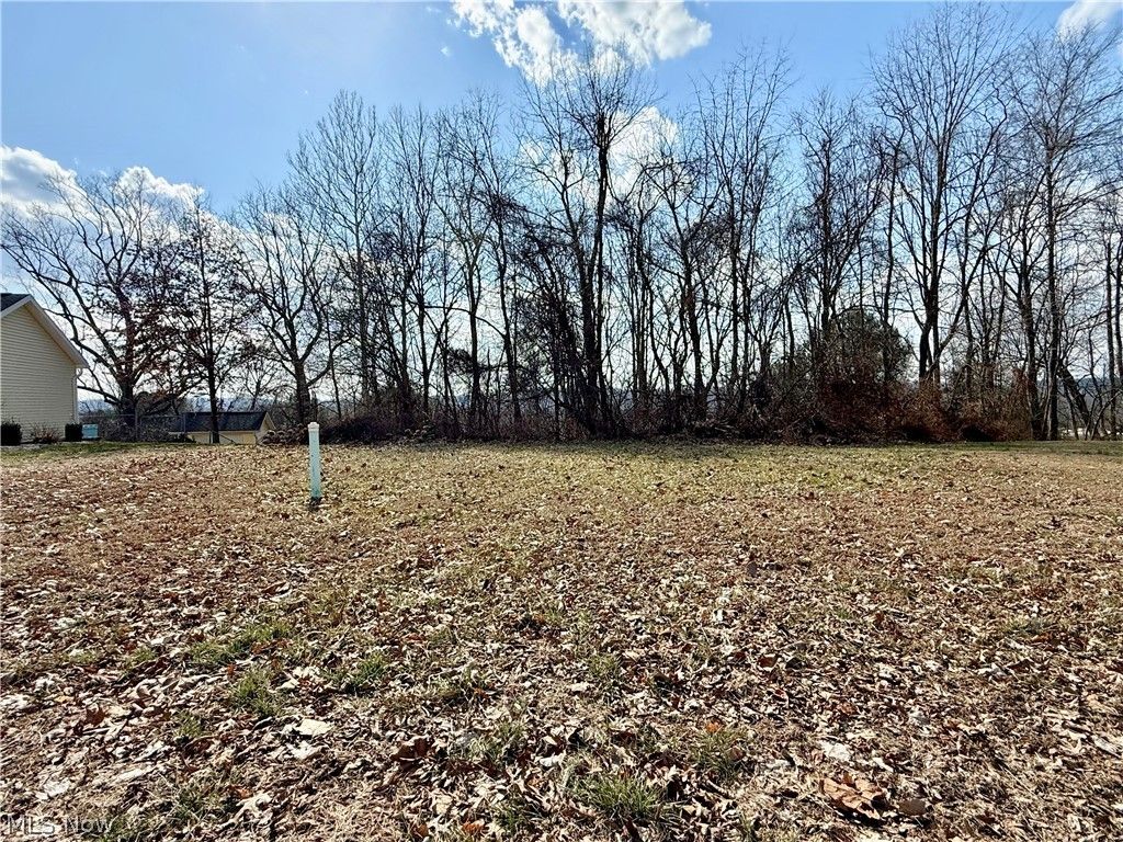 Photo of 108 Eldorado Dr, Marietta, OH 45750 (MLS # 5189256)