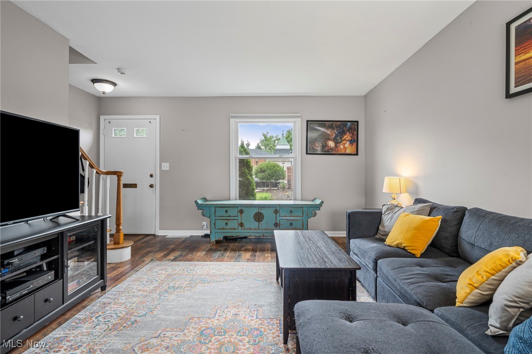 Georgetown/Lyndhurst Condo - Residential