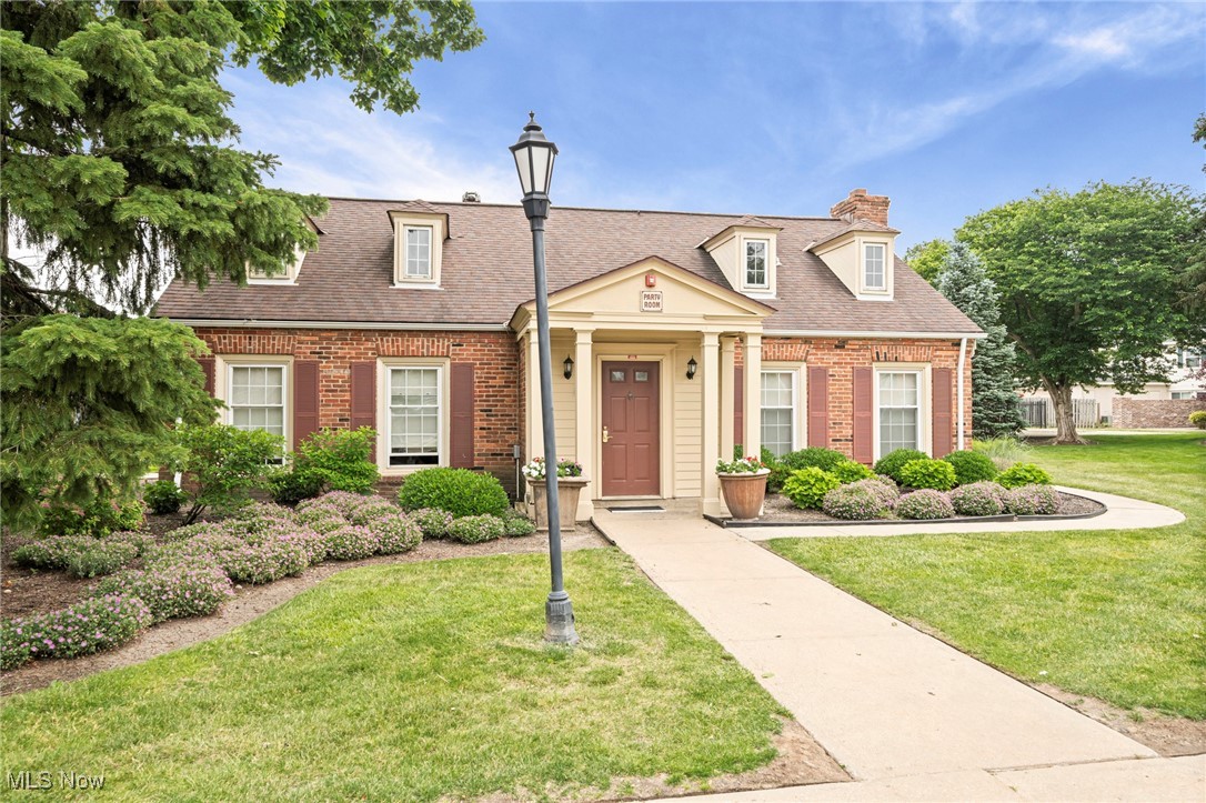 Georgetown/Lyndhurst Condo - Residential