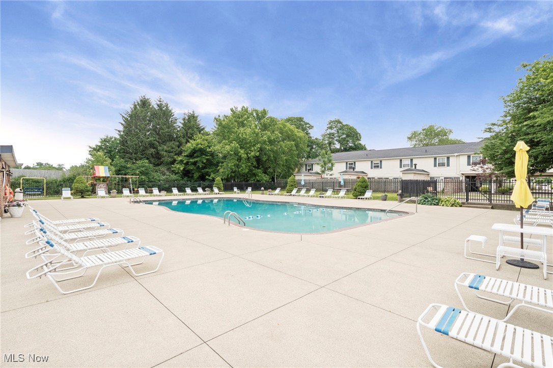 Georgetown/Lyndhurst Condo - Residential