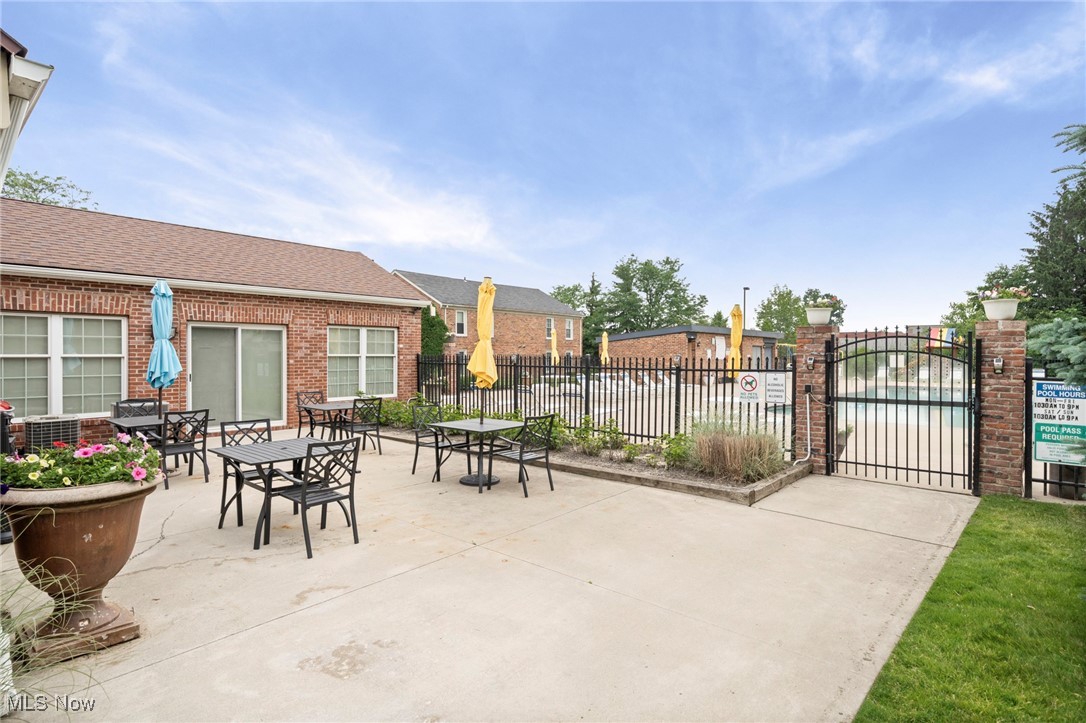 Georgetown/Lyndhurst Condo - Residential