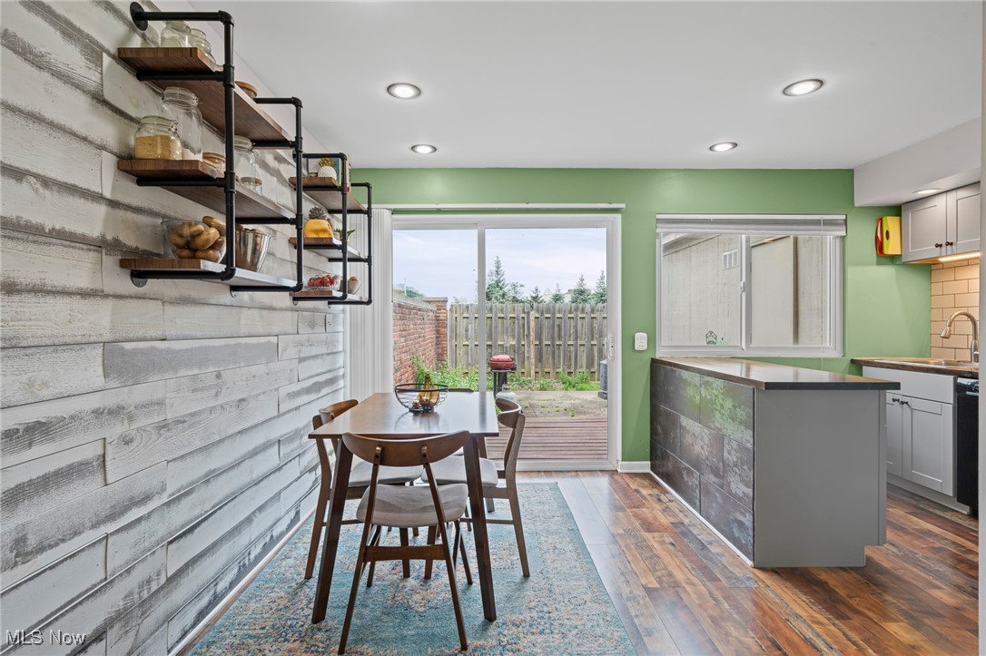 Georgetown/Lyndhurst Condo - Residential