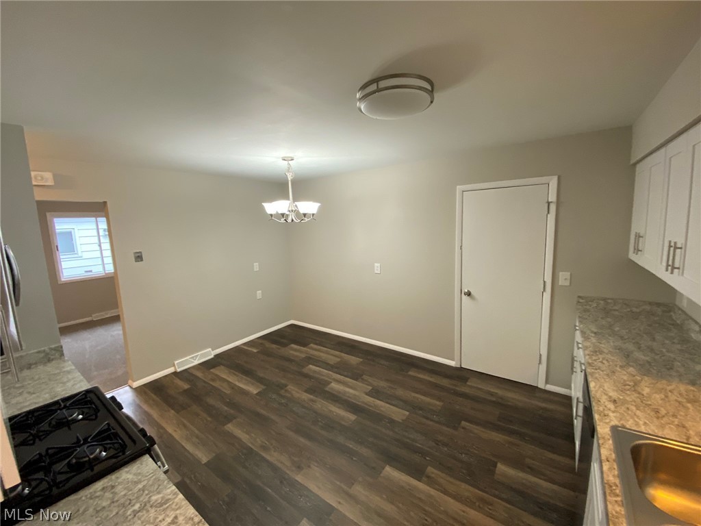 Abe Pickus Resub 02 - Residential