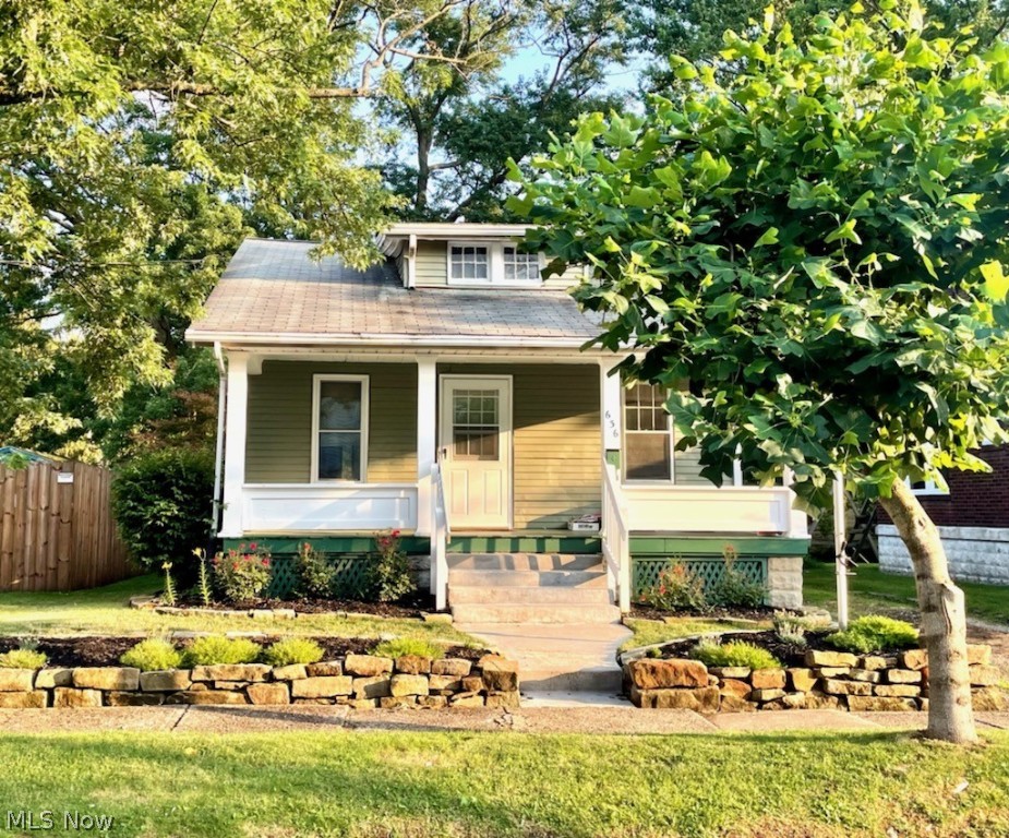 Charming bungalow in Cuyahoga Falls. Enjoy the beautiful landscaping while you relax on the front porch! Updated kitchen with new cabinets, countertops, backsplash and ceramic tile flooring. Newer carpet throughout. The backyard is very private with a firepit and shed. Clean an ready for you to move in! Near the Gorge.