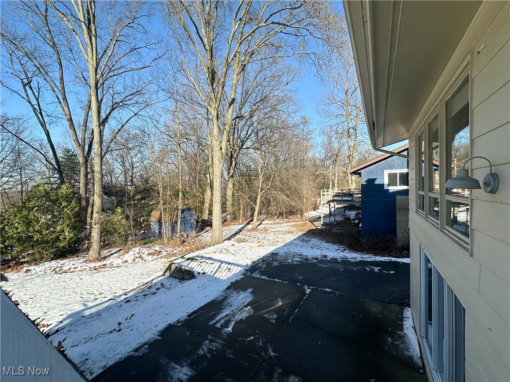 Photo of 812 Hartzell Avenue, Niles, OH 44446 (MLS # 5178077)