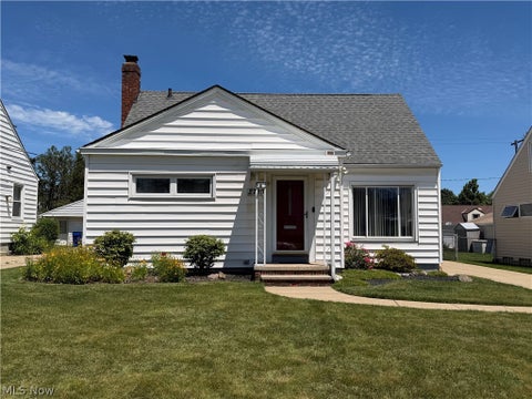 Photo of 2720 Walbrook Avenue, Cleveland, OH 44109 (MLS # 5221420)