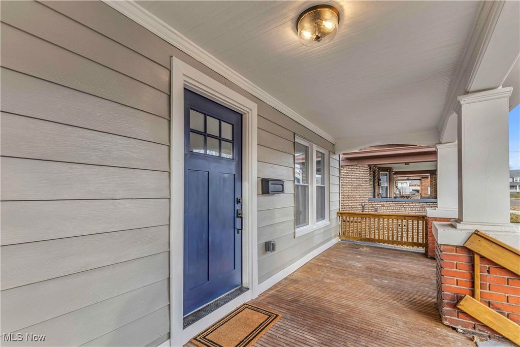 Photo of 3299 Yorkshire Road, Cleveland Heights, OH 44118 (MLS # 5174555)