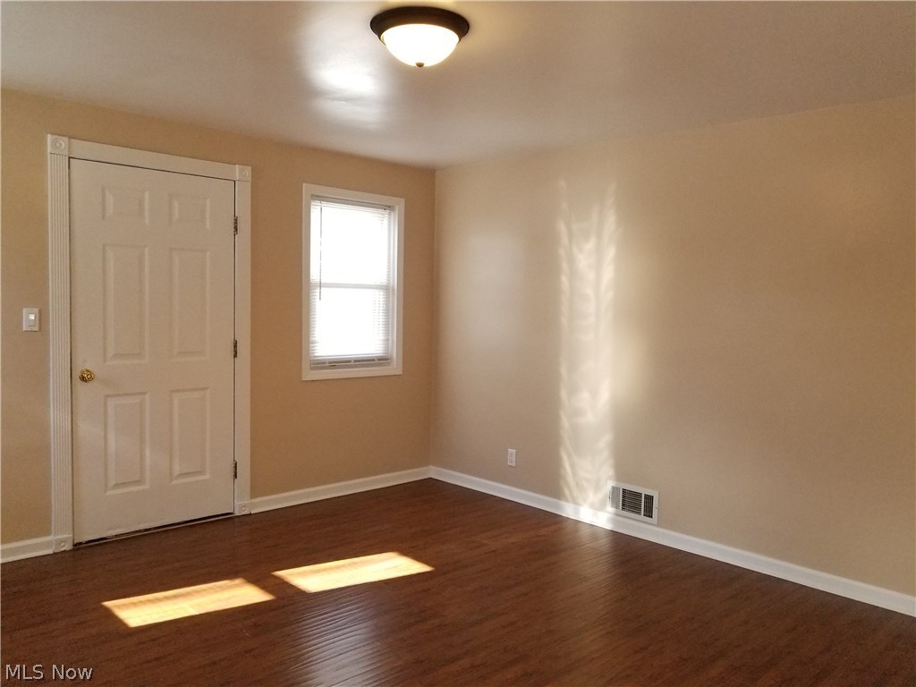 Wonder Lake - Residential Lease