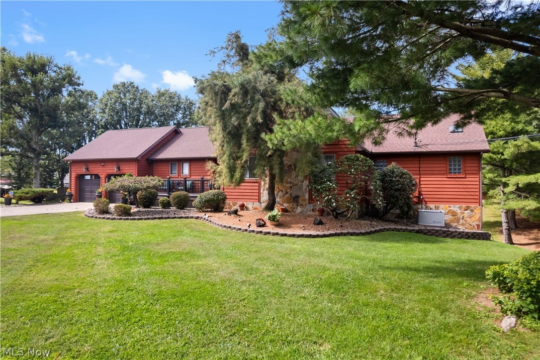 389 Meadowland Drive