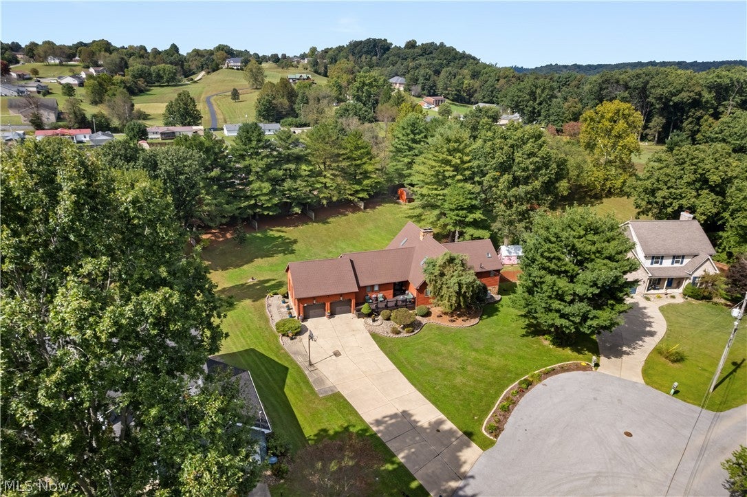 389 Meadowland Drive