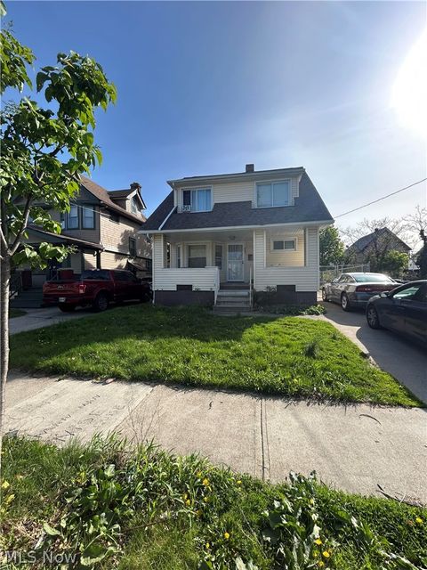 986 Evangeline Road Cleveland OH 44110