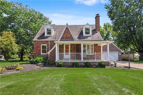 Homes For Sale - 18 W Maxwell Drive<br/> Shelby, OH 44875