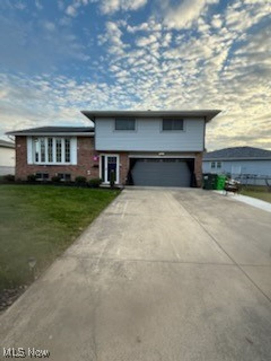 This beautifully maintained 3-bedroom, 1.5-bath home offers spacious living in a desirable, quiet neighborhood. The open layout and natural light create a warm and welcoming atmosphere throughout. A huge backyard provides the perfect setting for outdoor entertainment, gatherings, and endless possibilities. Enjoy your own private oasis with secluded green space designed for relaxation and retreat  or  for entertaining, outdoor dining, and creating memorable gatherings.