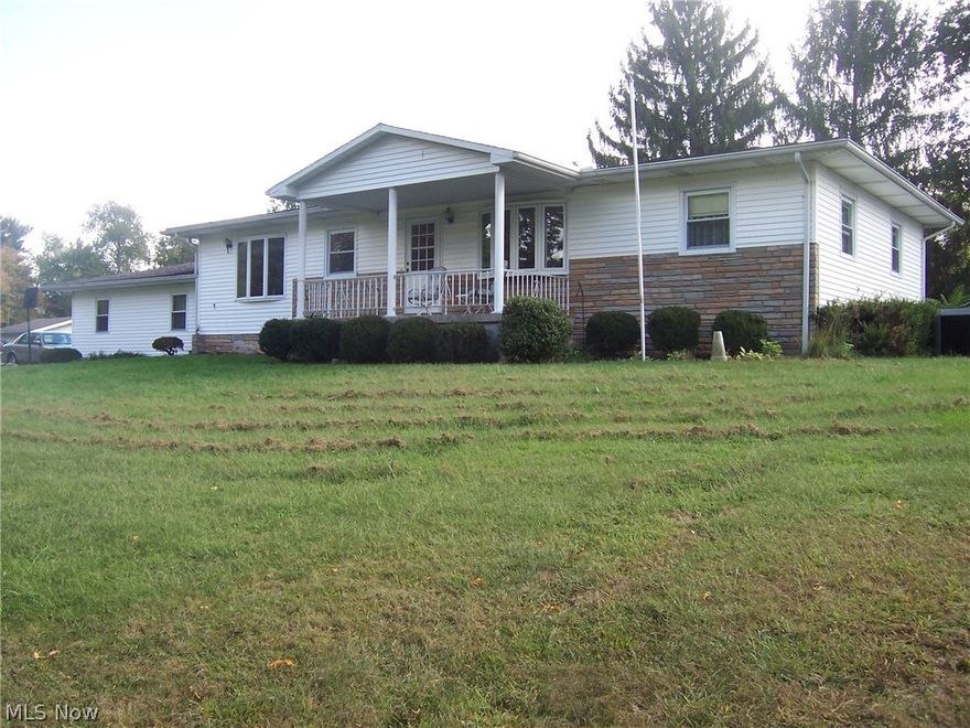 Ranch style home on 4.0 acres. Features 3 bedrooms and two full baths. 9' X 9' kitchen in basement. Do not turn on sink located underneath basement steps.
Hardwood floors under carpet in other two bedrooms. Two other buildings on property - one is 17' X 17' with a standard size garage door and the other was
used as a woodworking shop and is 12' X 17' with gas and electric.