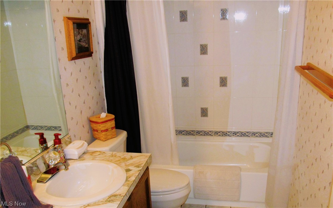 Eagles Chase Condo - Residential