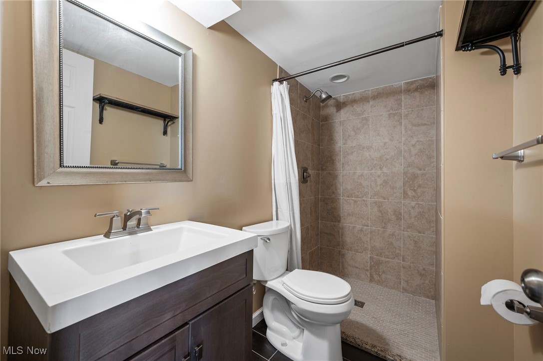 35589 Beachpark Avenue, Eastlake, Ohio image 21