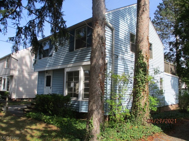 Lyndhurst Manor - Residential