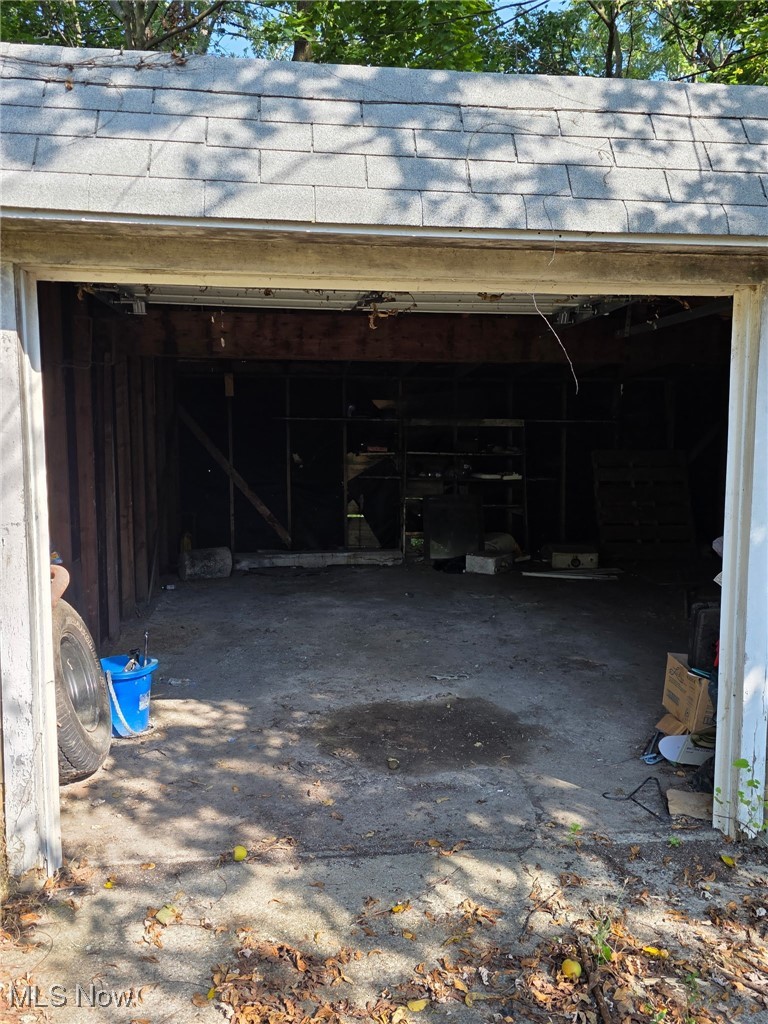 L J Sinotts Southview - Residential Income