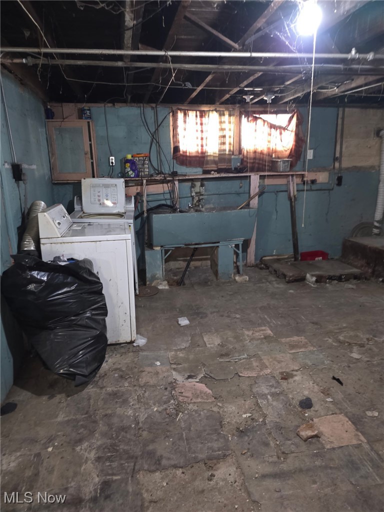 L J Sinotts Southview - Residential Income