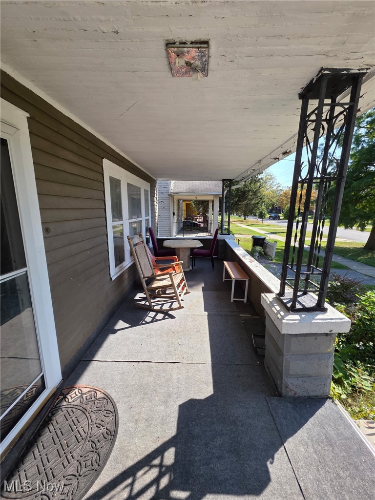 L J Sinotts Southview - Residential Income