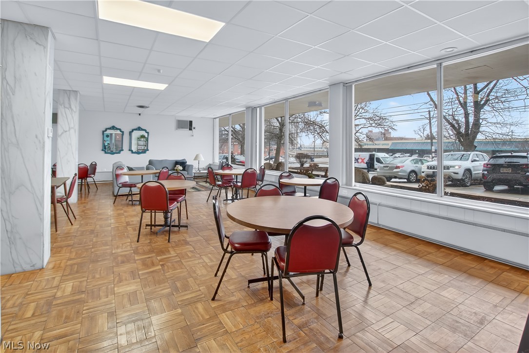 Kirtland House Condo - Residential