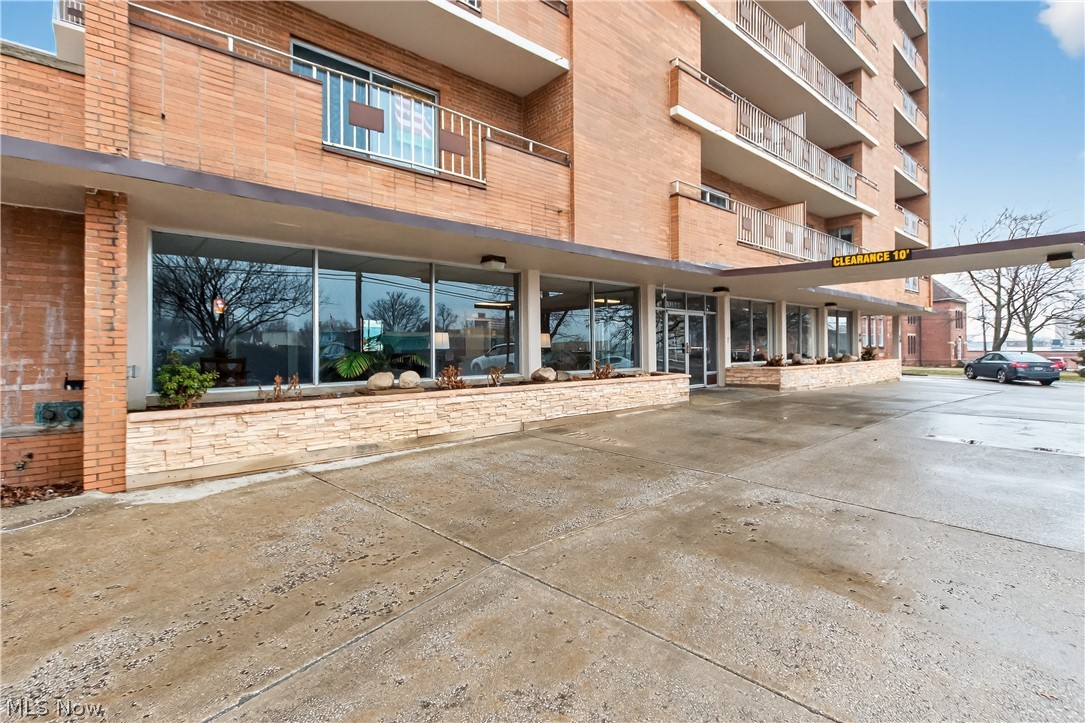 Kirtland House Condo - Residential