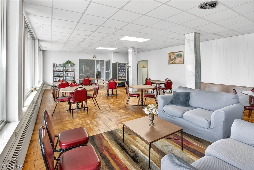 Kirtland House Condo - Residential