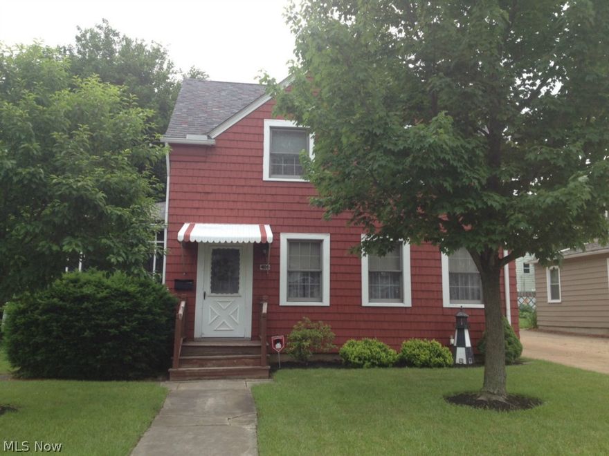 Well cared for 3 bed, 1.5 bath colonial. Home has been owned by one family since it was built in 1915. Kitchen comes with all appliances. Living room and formal dining room. Three bedrooms and full bath on second floor. Enclosed patio to enjoy the summer weather. 1 car detached garage, basement, central air. Call today for your private showing!