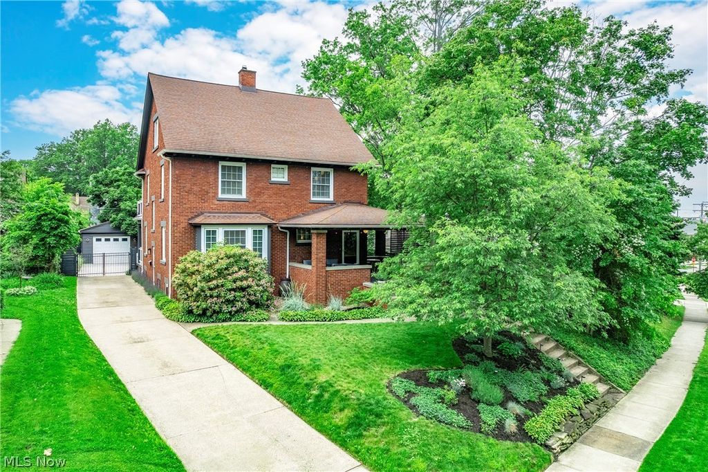 Photo of 1450 Waterbury Road, Lakewood, OH 44107 (MLS # 5213323)