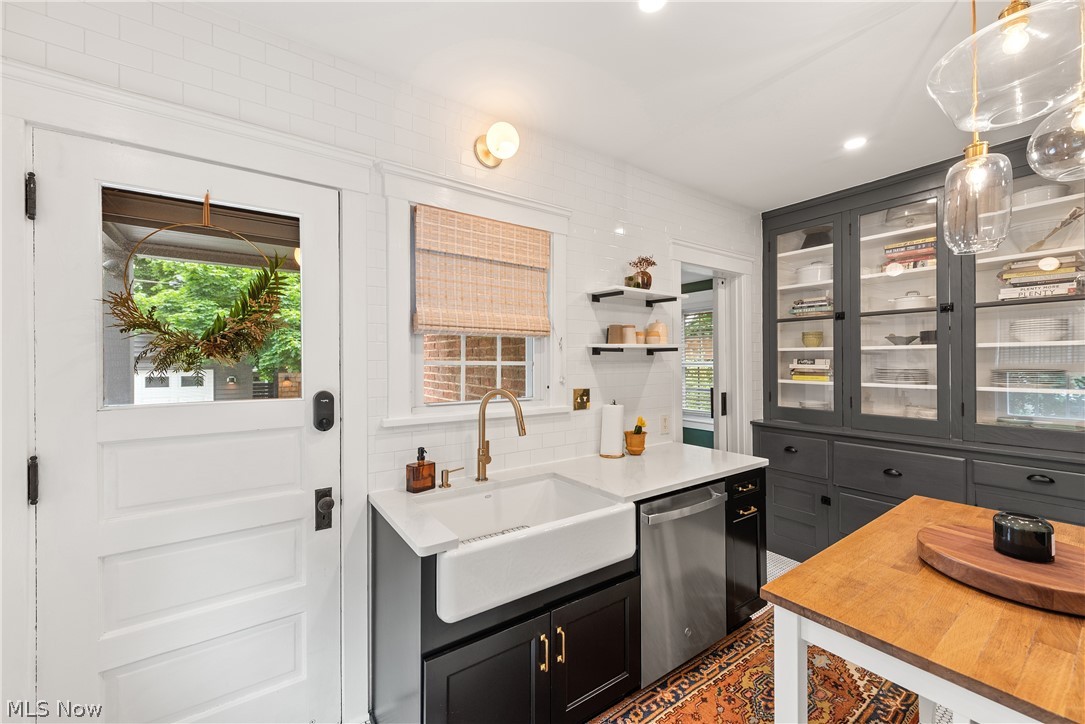 Waterbury Road - Residential