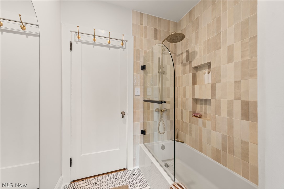 Waterbury Road - Residential